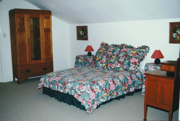 Guest bedroom