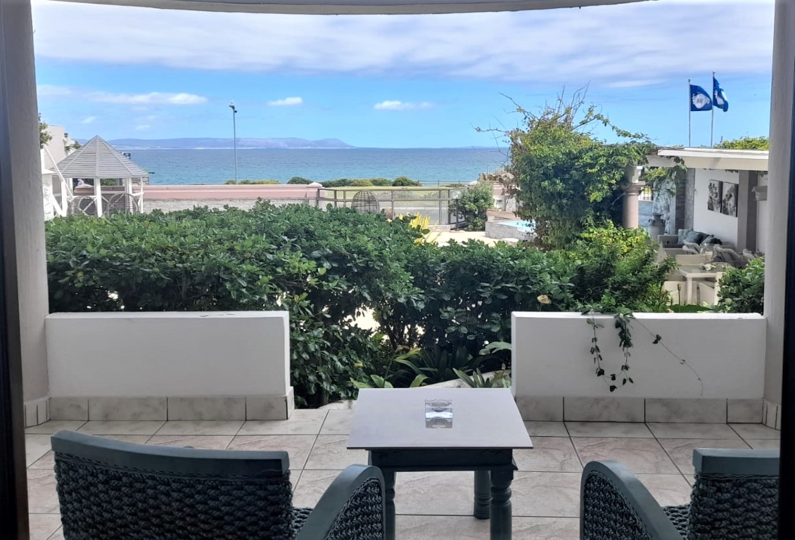 Misty Waves Boutique Hotel